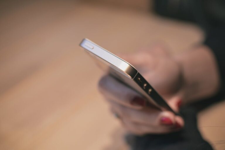 iPhone lädt nicht mehr – Ursachen & Lösungen