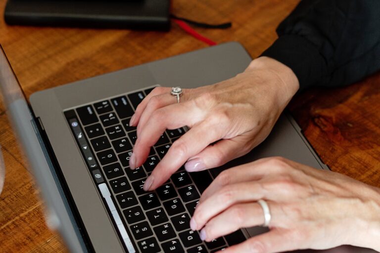 Dateien sortieren nach Datum, Größe oder Typ in Windows 11