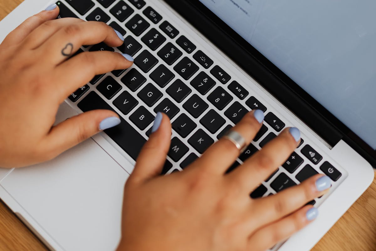 Intel Dynamic Tuning (DTT) stoppen – Laptop drosselt Leistung unter Windows