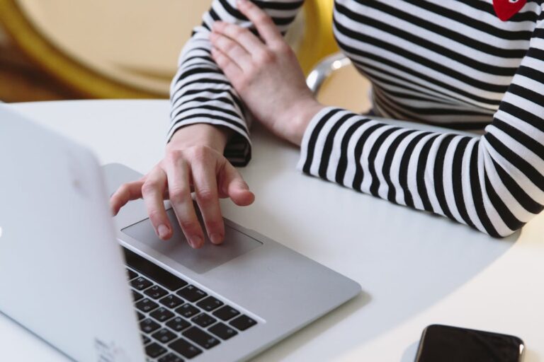 Taskleiste verschieben bei Windows 11 - so geht's