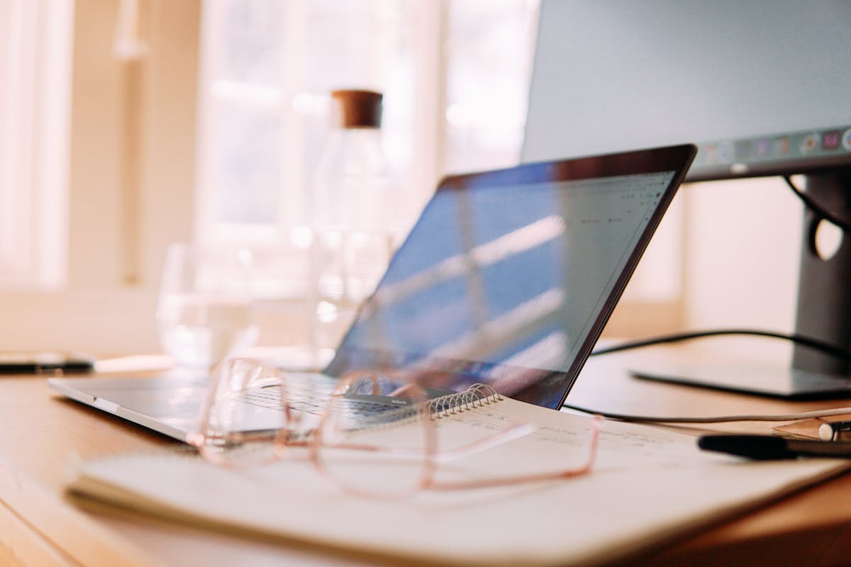 Windows 11 Audio Enhancements deaktivieren – Knacken, Hall und Latenz beheben