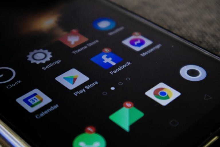 McAfee-Pop-ups nach dem Monitor-Anschluss: Ursache finden und Werbung dauerhaft entfernen